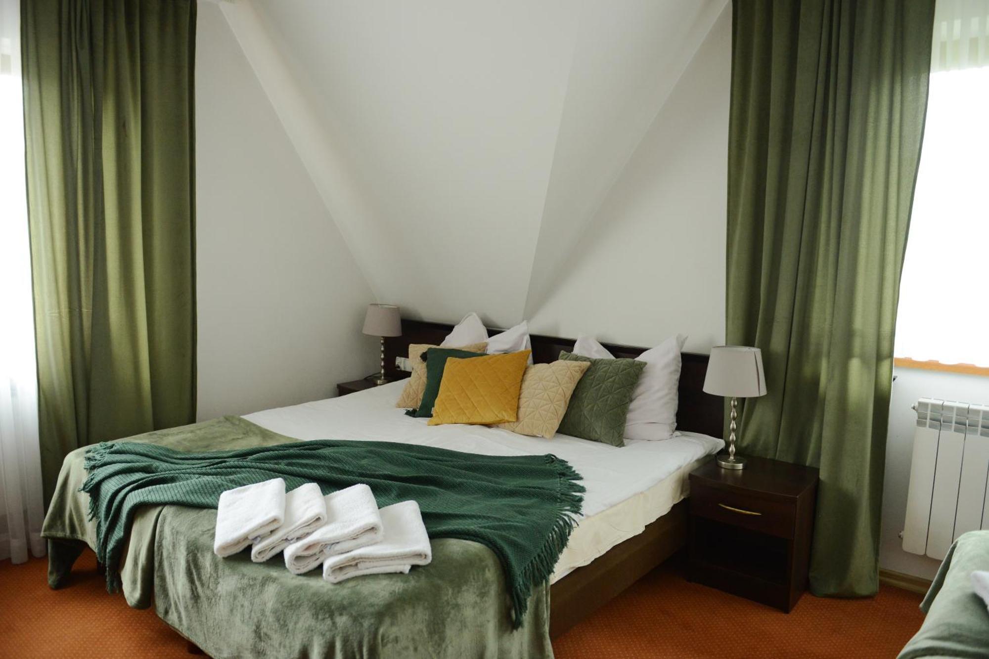 Dw Paryzanka Hotell Poronin Exteriör bild