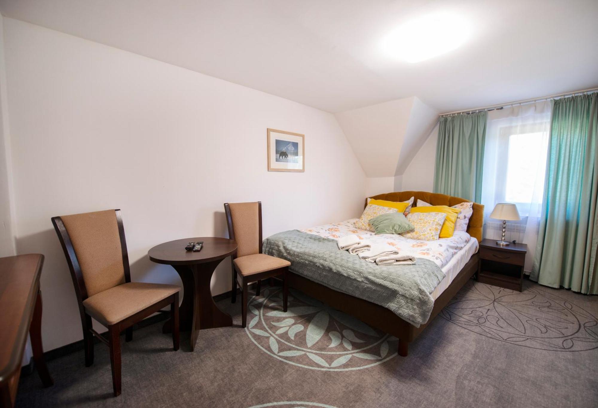 Dw Paryzanka Hotell Poronin Exteriör bild